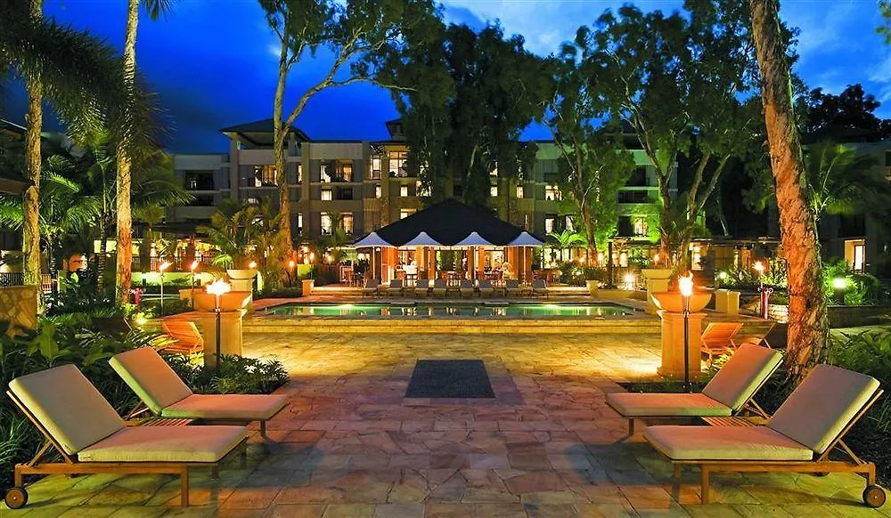Pullman Palm Cove Sea Temple Resort & Spa