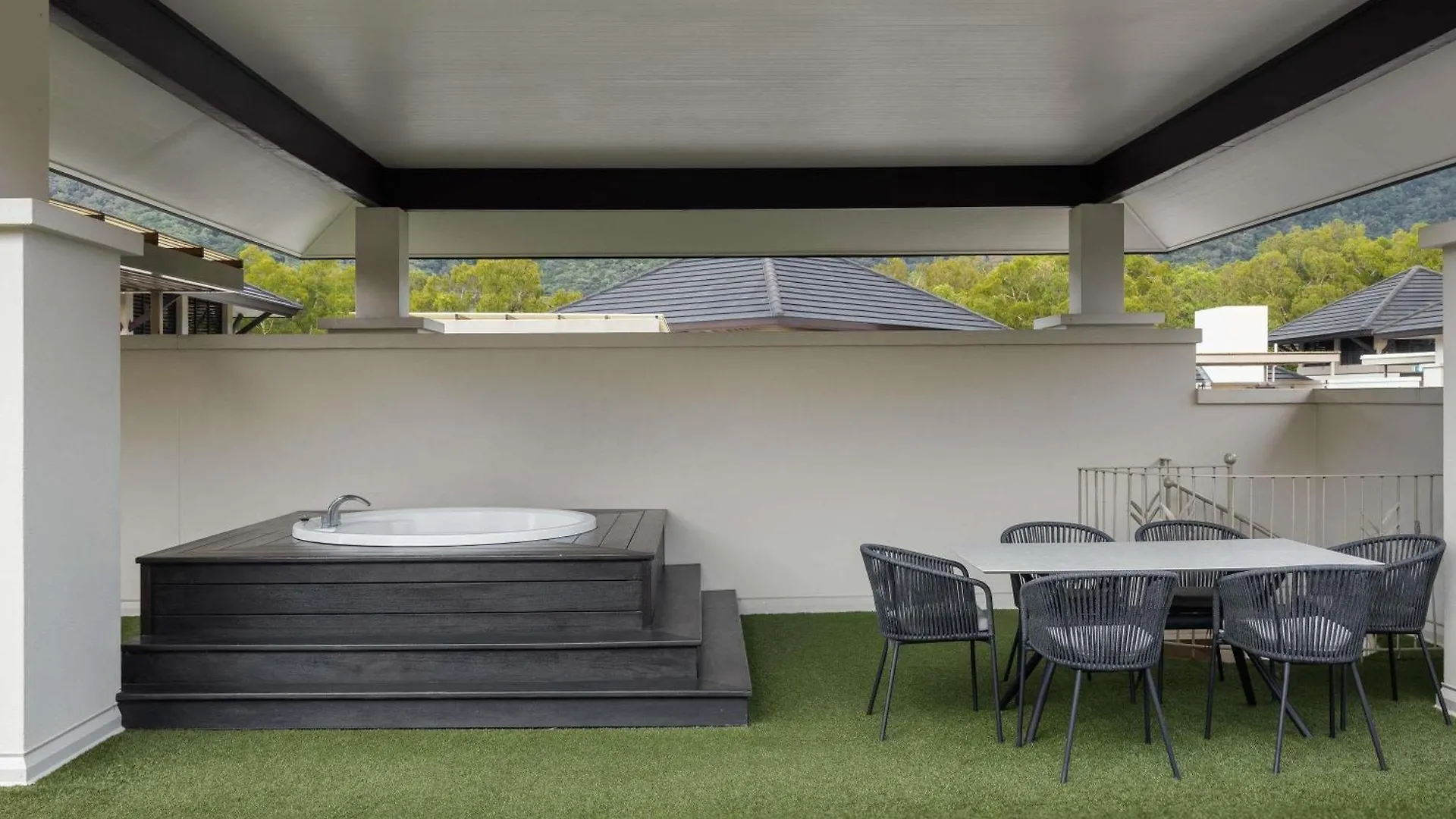 *****  Pullman Palm Cove Sea Temple Resort & Spa Australia