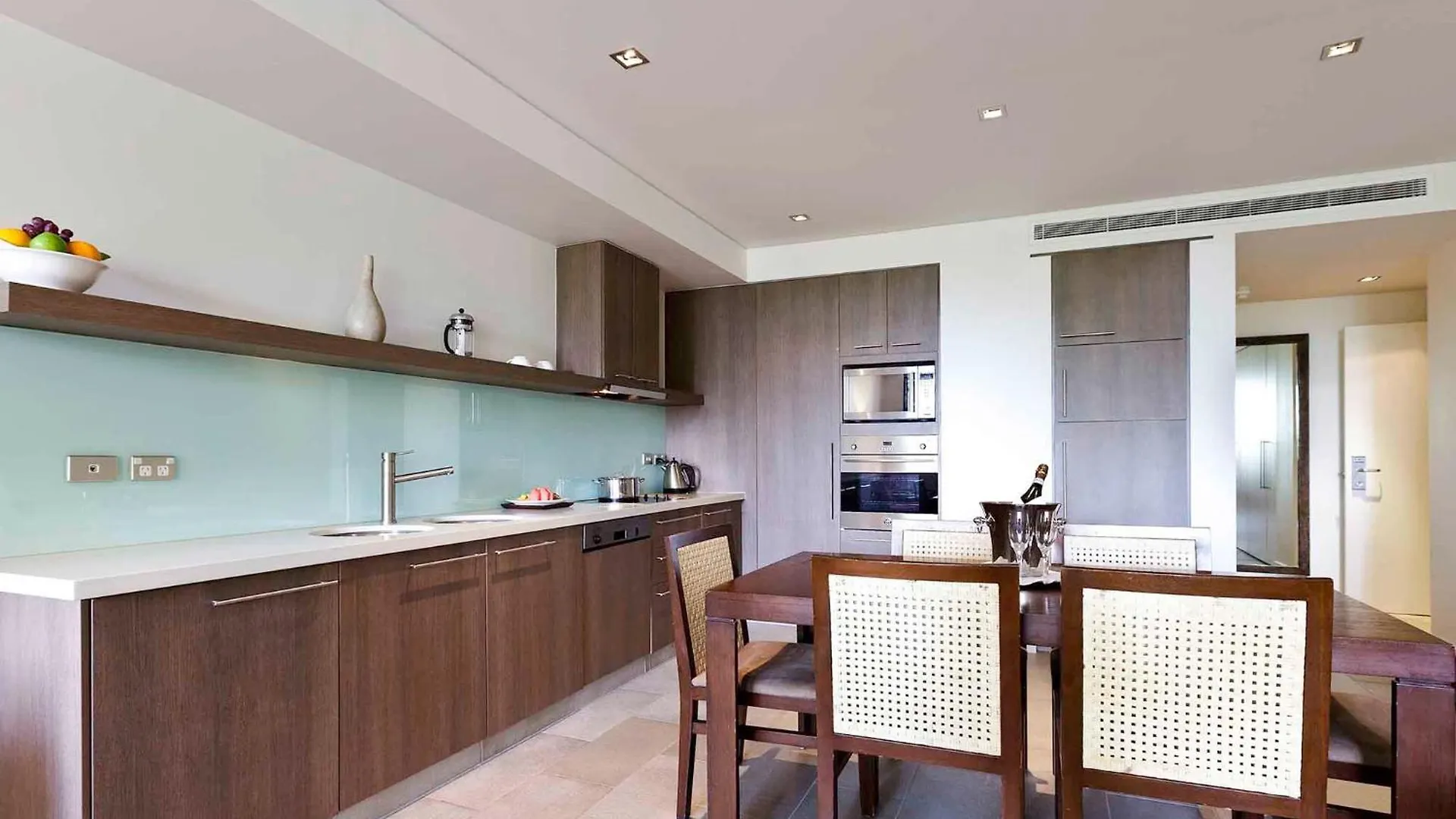 *****  Pullman Palm Cove Sea Temple Resort & Spa Australia