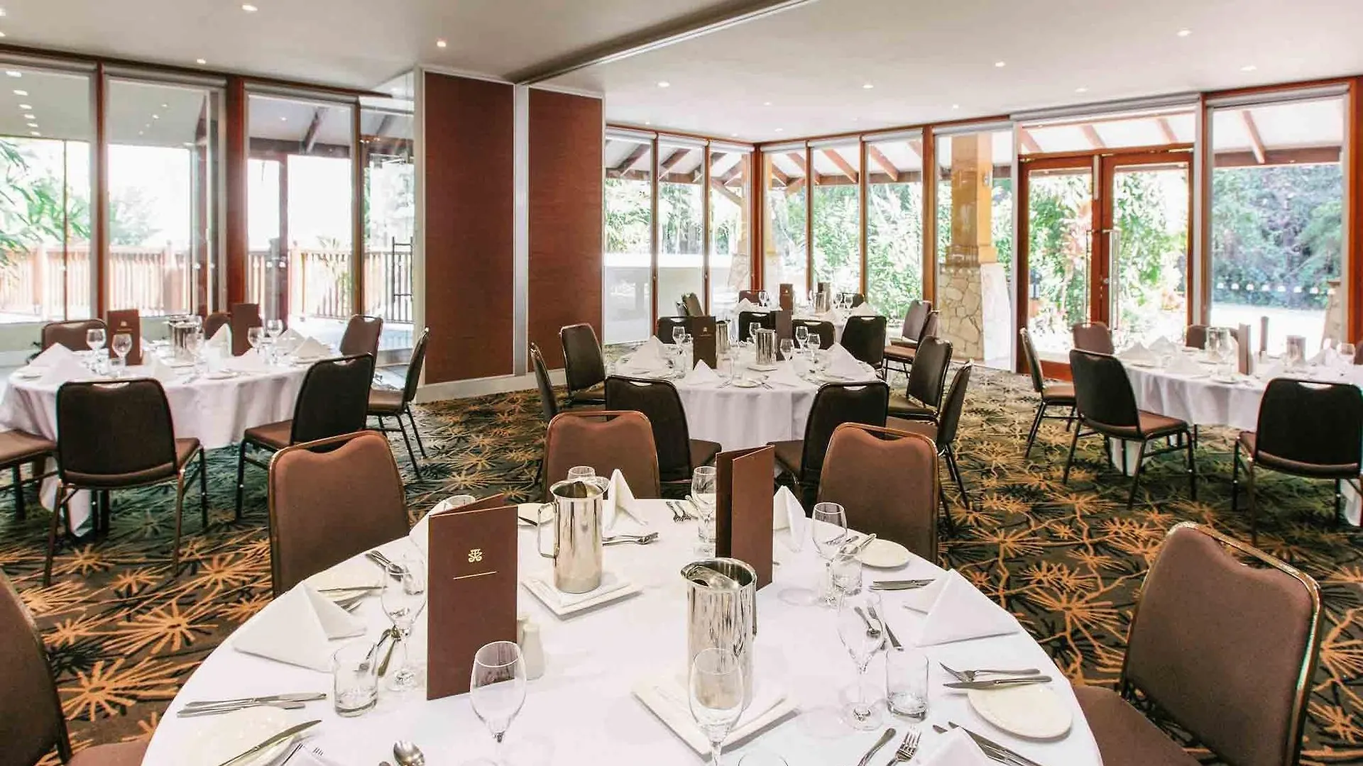 Pullman Palm Cove Sea Temple Resort & Spa 5*,  Australia