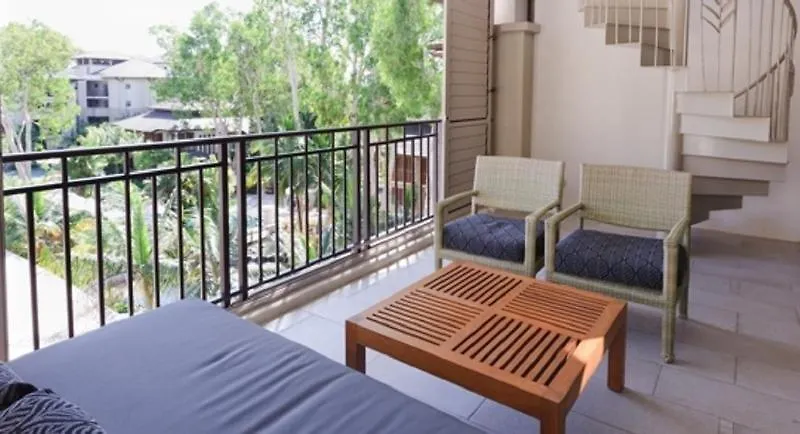 Pullman Palm Cove Sea Temple Resort & Spa