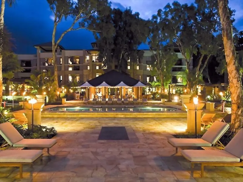 Pullman Palm Cove Sea Temple Resort & Spa 5*,
