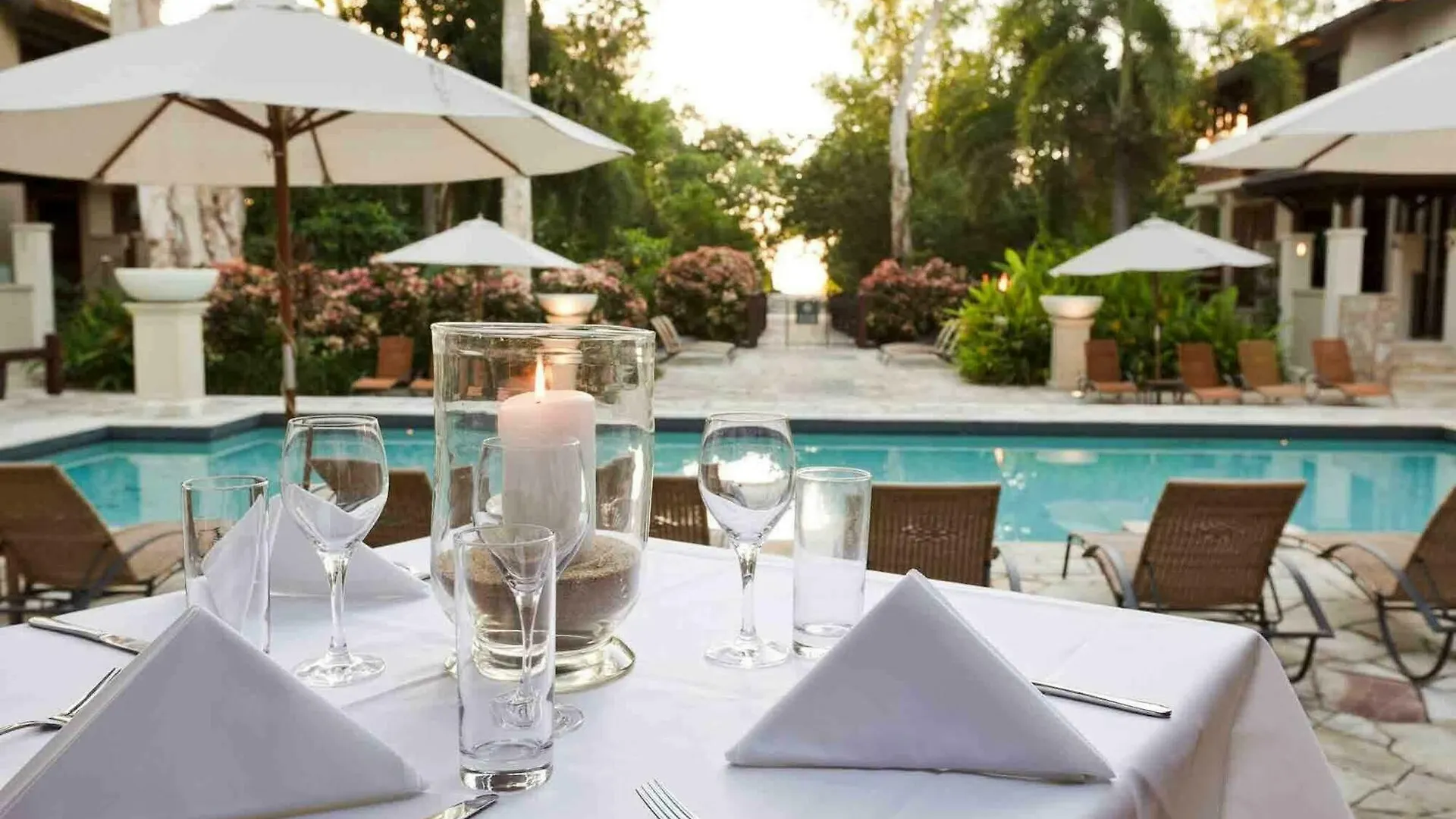 Pullman Palm Cove Sea Temple Resort & Spa 5*,