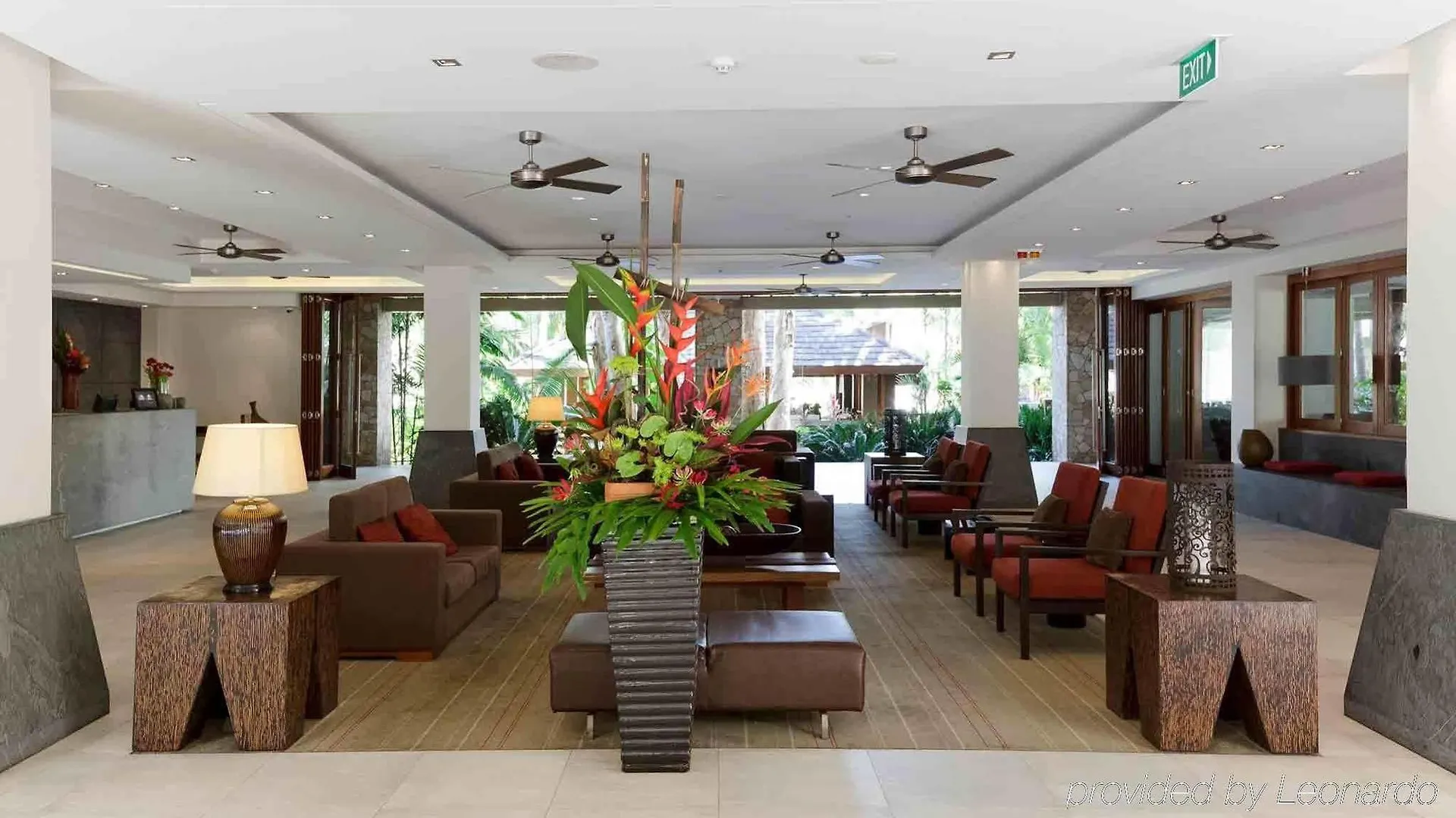 Pullman Palm Cove Sea Temple Resort & Spa 5*,